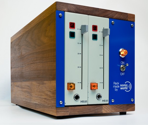 SonicWorld Custom Holzrack für 2 x RFT MR811